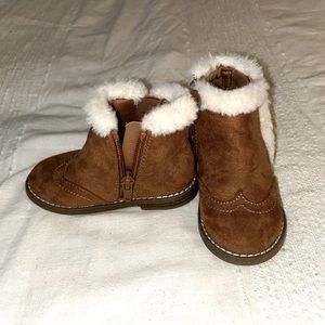 Toddler girl fur booties